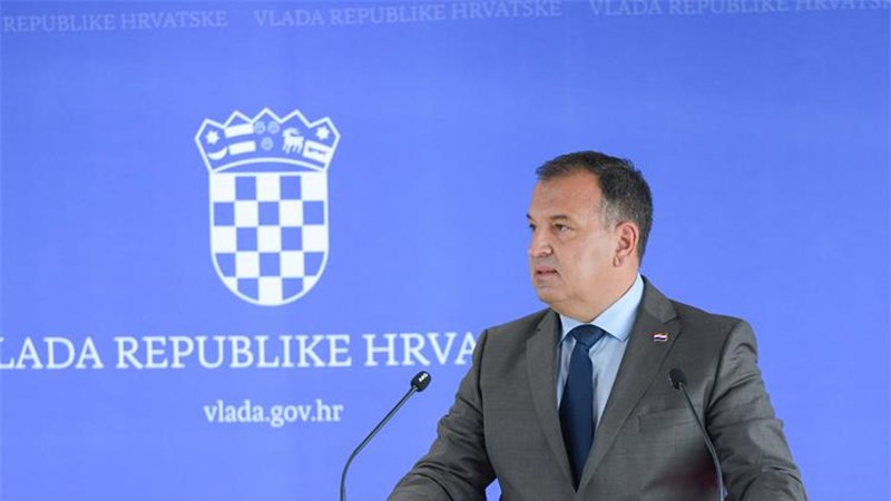 Beroš: Svi socijalni partneri podupiru široko uvođenje covid potvrda
